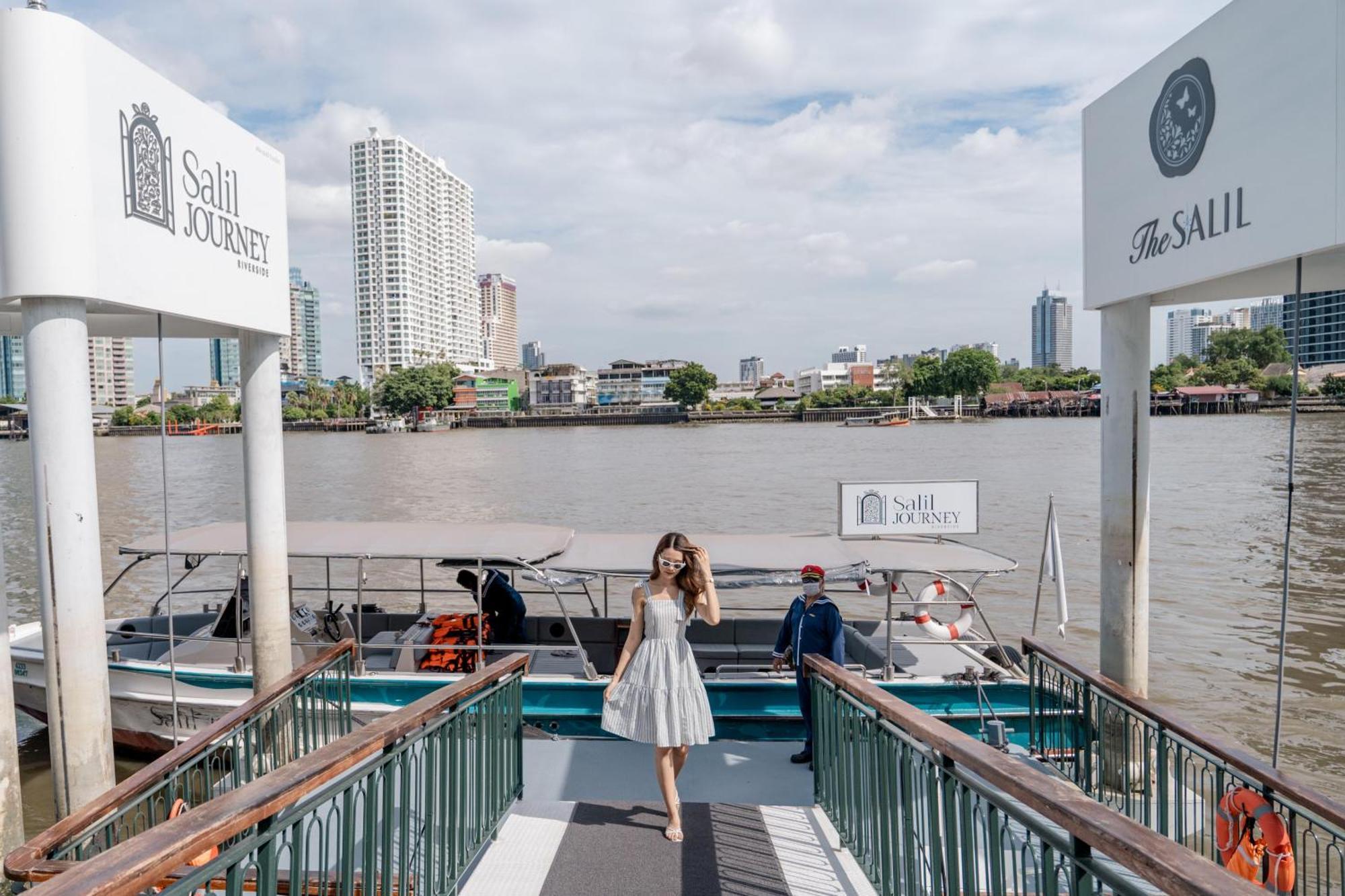 The Salil Hotel Riverside Bangkok Ngoại thất bức ảnh The River City pier