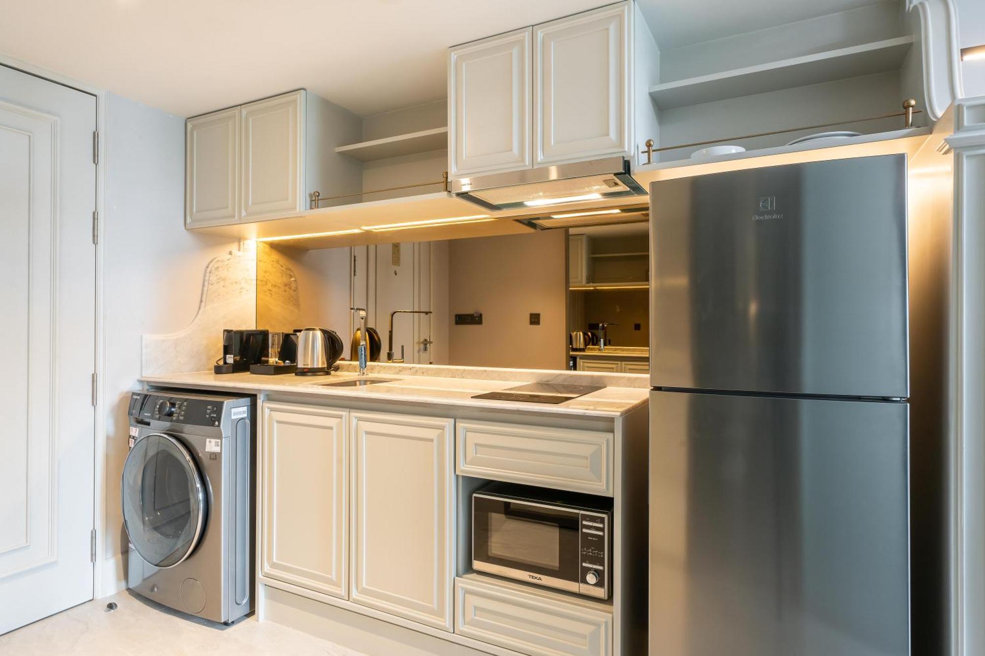 The Salil Hotel Riverside Bangkok Ngoại thất bức ảnh A modern kitchen